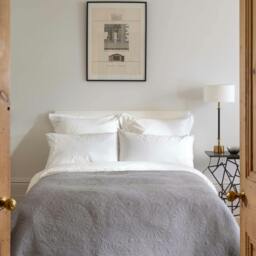 Rackhams White 400 Thread Count Egyptian Cotton 30cm Standard Fitted Sheets - Double - thumbnail 6