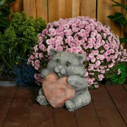 Rackhams Cat with a Big Heart Stone Cast Garden Cat Ornament - thumbnail 3