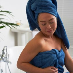 Rackhams Ultrasoft Bamboo Towels - Bath Towel - White - thumbnail 4