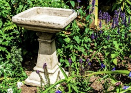 Rackhams Minimalistic Castle Design Stone Birdbath - thumbnail 3