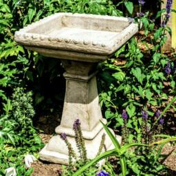 Rackhams Minimalistic Castle Design Stone Birdbath