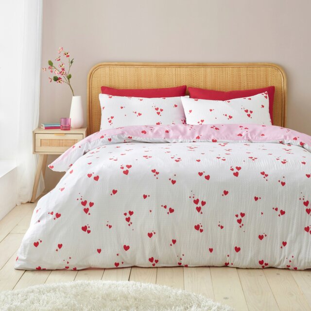 Rackhams Seersucker Heart Duvet Cover Set - White / Red - Single - image 1