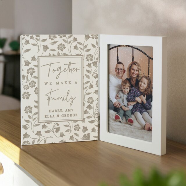 Rackhams Personalised Family Wooden Hinged 6x4 Photo Frame - White - Wood - 4x6 - image 1