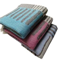 Rackhams Indie Cotton Jacquard Hammam Towel - Fuchsia and Grey - thumbnail 3