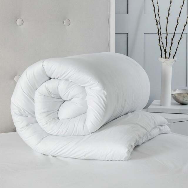 Rackhams Soft Like Down Duvet With Non Allergenic Hollowfibre Filling - King - 4.5 - image 1