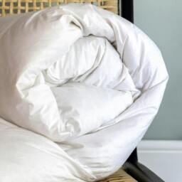 Rackhams Duck Feather & Down Duvets - King - Winter Warmth (13.5 Tog) - thumbnail 2
