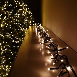 Rackhams 480 LED 6.2m Premier Clusterbrights Indoor Outdoor Multifunction Mains Operated Christmas Cluster Lights with Timer in Vintage Gold