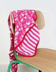 Rackhams Organic Pink Garden Blanket - thumbnail 2