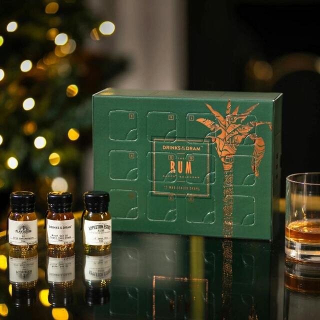Rackhams Scotch Rum 12 Dram Advent Calendar - H18,1 x W24.1 x D8cm, 1.04kg - image 1