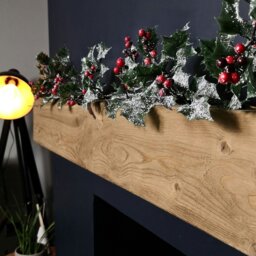 Rackhams 1.8m Frosted Green Holly Leaf & Berry Glitter Garland Christmas Decoration - thumbnail 4