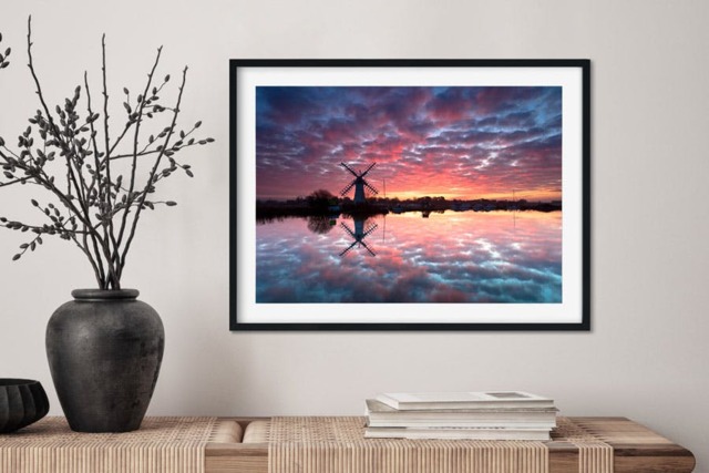 Rackhams Thurne Sunrise - Framed Print 20 x 16 inch - image 1