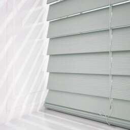 Rackhams Dove Grey Faux Wood Fine Grain Venetian Blinds with Strings - 210cm - thumbnail 2