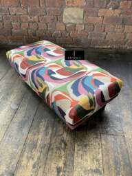 Rackhams Footstool Floral vue bench coffee table - 43 x 43 Inches (110 x 110cm) - thumbnail 3