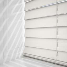 Rackhams Misty White Faux Wood Fine Grain Venetian Blinds with Strings - 250cm - thumbnail 2