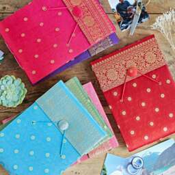 Rackhams Medium Sari Fabric Photo Album - Cerise - thumbnail 2