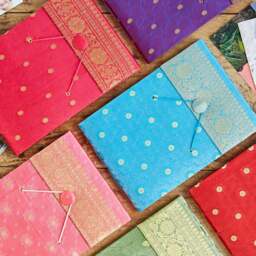 Rackhams Medium Sari Fabric Photo Album - Cerise - thumbnail 3