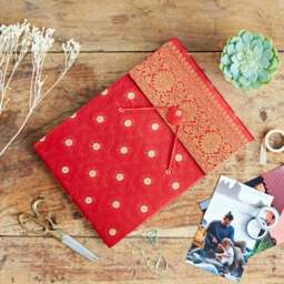 Rackhams Medium Sari Fabric Photo Album - Cerise - thumbnail 5