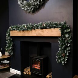 Rackhams Premier 270cm (9ft) Christmas Garland Decoration Snow Tips White Berries & Cones - thumbnail 3