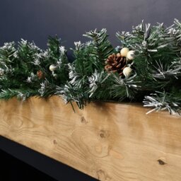 Rackhams Premier 270cm (9ft) Christmas Garland Decoration Snow Tips White Berries & Cones - thumbnail 4