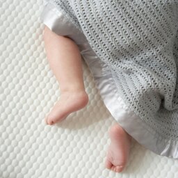 Rackhams Luxury Organic Baby Blanket with Satin Edging – Grey & Grey - Grey & Grey Satin - thumbnail 4