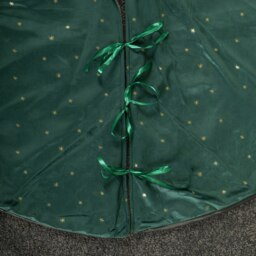 Rackhams 1.2m Soft Dark Green Velour Christmas Tree Skirt with Gold Star Print - thumbnail 3