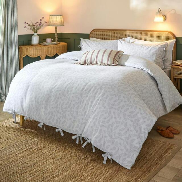 Rackhams Chloe Reversible Cotton Printed Duvet Cover Set - White - King - White - 100% Cotton