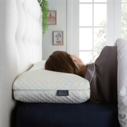 Rackhams Bliss Extra Deep Bamboo Firm Support Pillow - White - Firm - Cover: 60% Polyester, 40% Bamboo Filling: Memory Foam - thumbnail 3