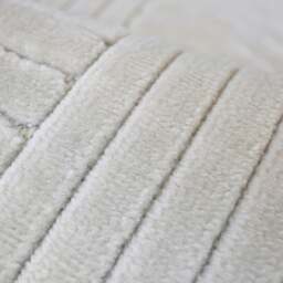 Rackhams Knot White Rug – Textured Striped Design - 120X170 cm - thumbnail 2