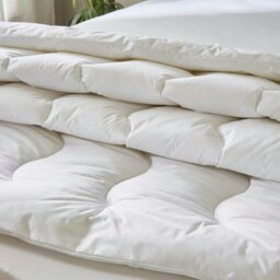 Rackhams Premium Suite 10.5 Tog Duvet - White - Single - thumbnail 4