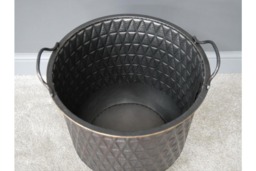 Rackhams Bronze metal Retro style Planter pots - thumbnail 3