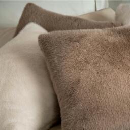Rackhams Fawn Faux Fur Throw - One Size (130 x 170cm) - thumbnail 4