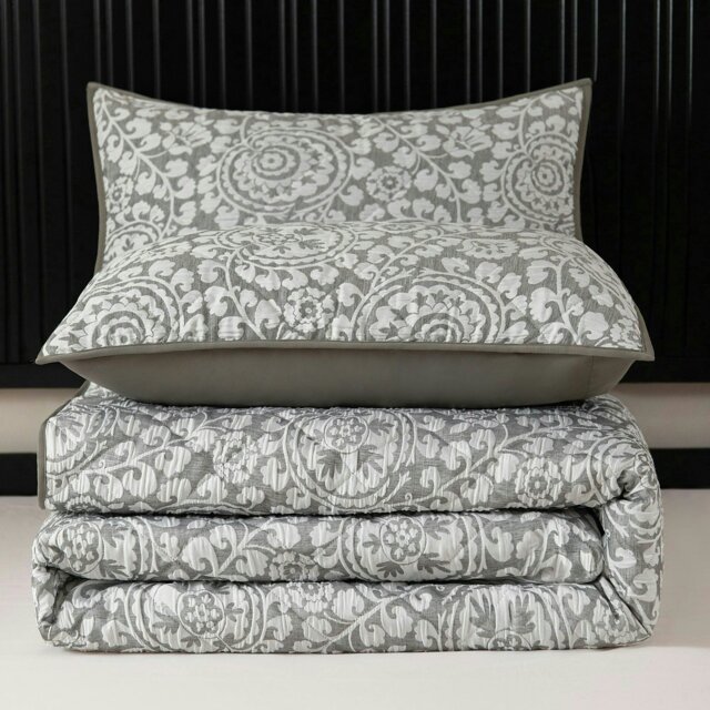 Rackhams Matteo Luxury Jaquard Floral Quilted Bedspread Set - Multi - Super King