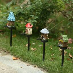 Rackhams Solar-Powered Resin Cartoon House Ground Lights - Style 3 - thumbnail 3