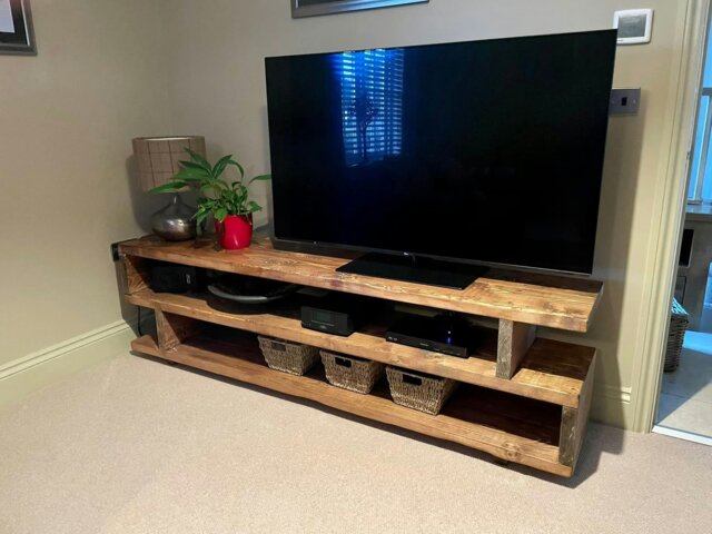 Rackhams TV Stand - S Shape - Length 220cm - Whiskey