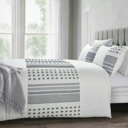 Rackhams Micah Tufted White Duvet Cover & Pillowcase Set - White - Single