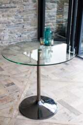 Rackhams Swan Circular Dining Table - Large - Brass - Gloss White - thumbnail 6