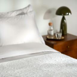Rackhams Light Grey 600 Thread Count Egyptian Cotton 30cm Standard Fitted Sheets - Double - thumbnail 3