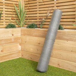 Rackhams 10m x 90cm x 13mm Galvanised Metal Chicken Garden Wire Netting / Fencing - Trellis and Screening - thumbnail 3