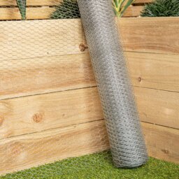 Rackhams 10m x 90cm x 13mm Galvanised Metal Chicken Garden Wire Netting / Fencing - Trellis and Screening - thumbnail 4