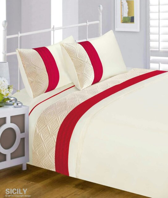 Rackhams Sicily Quilted Duvet Cover & Pillowcase Set - Red - Super King