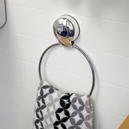 Rackhams Suctionloc Chrome Steel Suction Wall Mounted Towel Ring - thumbnail 2