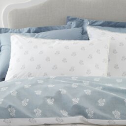 Rackhams Esme Floral 200 Thread Count Cotton Reversible Duvet Cover Set White / Blue - Super King - White / Blue - thumbnail 3