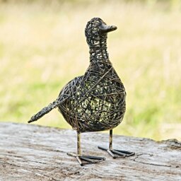 Rackhams Kriti the Small Flapping Duck Wire Garden Ornament - thumbnail 1