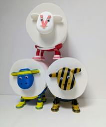 Rackhams Leeds Rhinos Fun Toilet Roll Holder – SuperSheep - thumbnail 4