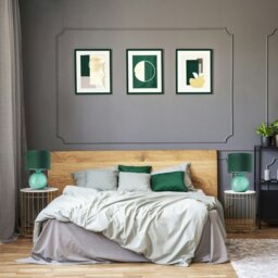 Rackhams Contemporary Emerald Ribbed Glass Table Lamp with Forest Green Velvet Shade - thumbnail 5