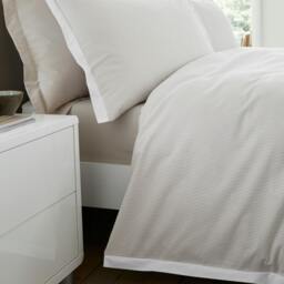 Rackhams Seersucker Woven Stripe 180 Thread Count Cotton Duvet Cover Set Natural - King - Natural - thumbnail 4