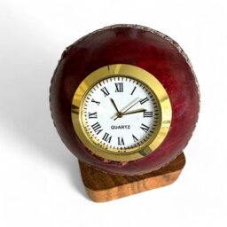 Rackhams - Quartz Cricket Ball Clock - Unique Sporting Design - Durable Leather & Brass - Precise Timekeeping - Red, One Size, Wood - thumbnail 3