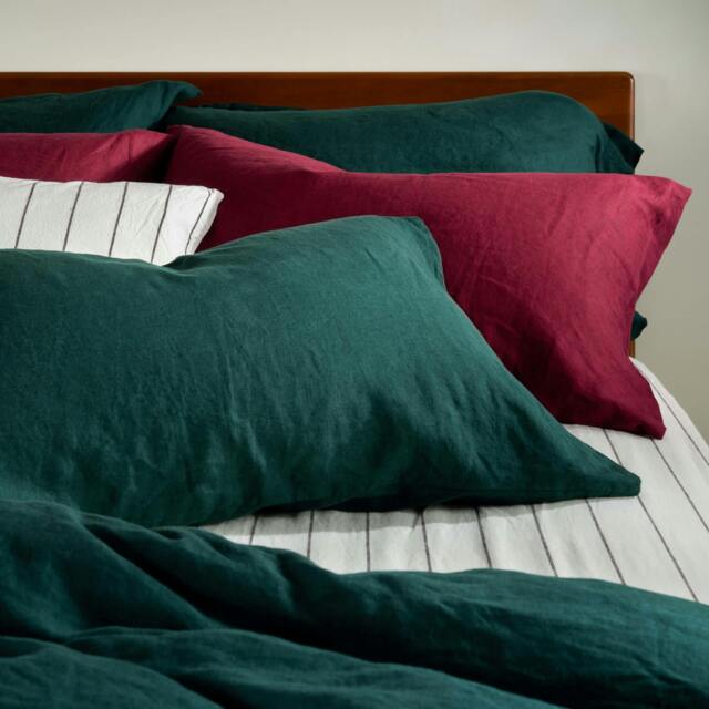 Rackhams Dark Emerald French Linen Pillowcases - Standard - 4 Pack - Oxford