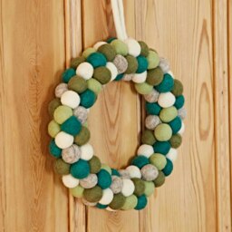 Rackhams Felt Green Wreath - Felt - thumbnail 3
