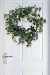 Rackhams D55cm Artificial Topiary Hanging Wreath Eucalyptus Leaf Decoration - Green